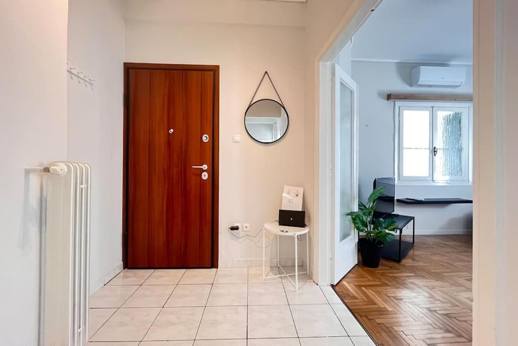 Pame Rentals - 2Bd Home, 4 Min To Acropolis Athènes Extérieur photo